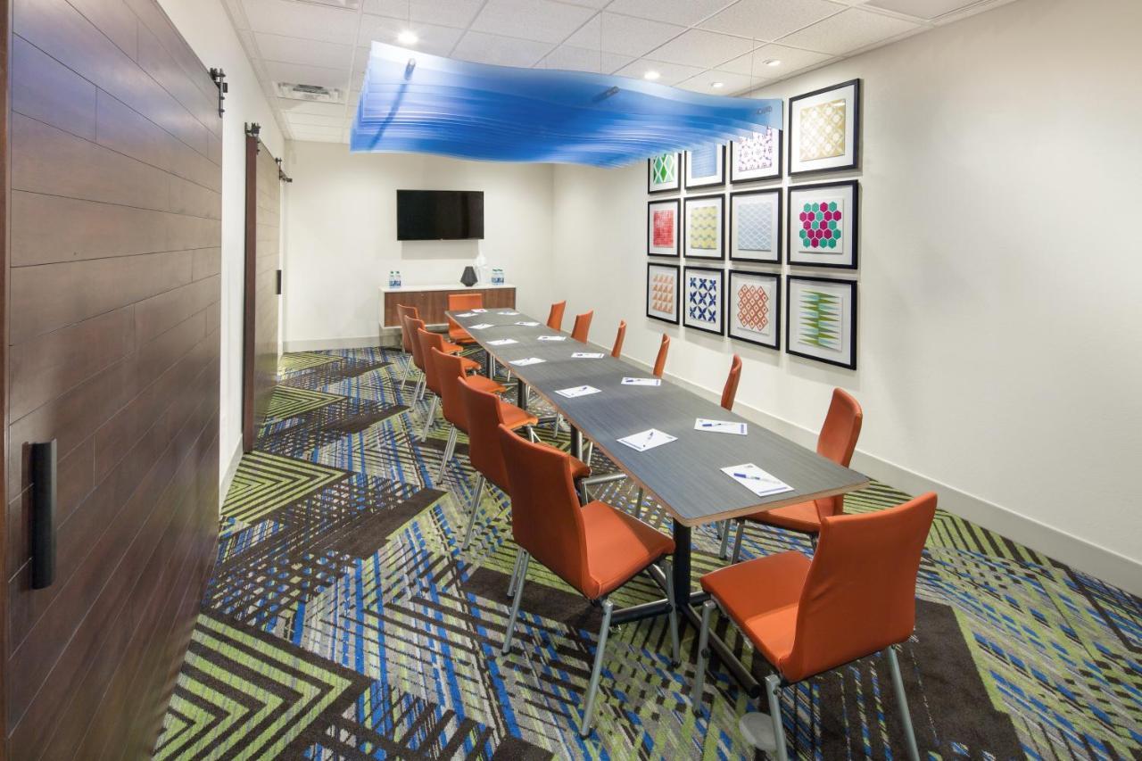 Holiday Inn Express & Suites - Indianapolis Nw - Zionsville By Ihg Whitestown Dış mekan fotoğraf